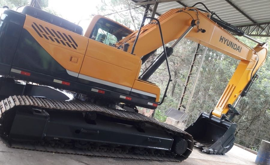 Экскаватор hyundai 260